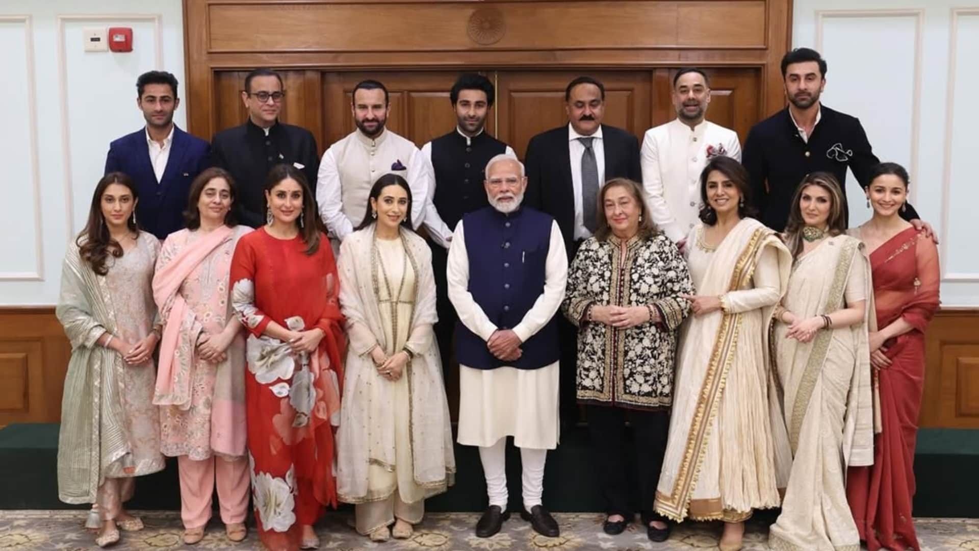 Kareena Kapoor Says It Was Her Dream come true To Sit Next To PM Narendra Modi Great Positive Energy