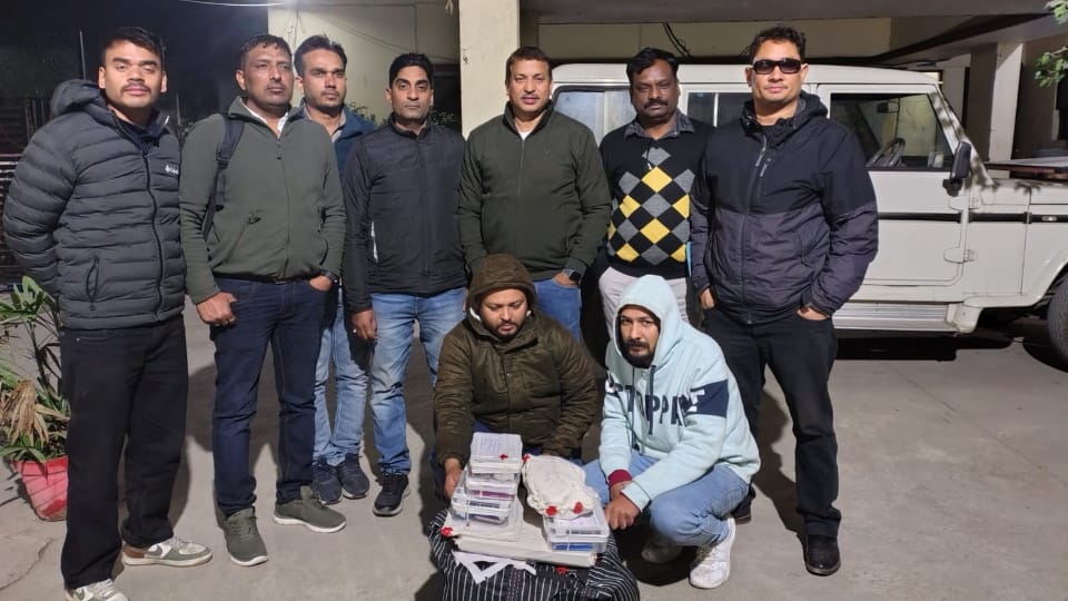Dehradun News Cyber Fraudsters who cheated people by promising jobs in reputed companies were caught
