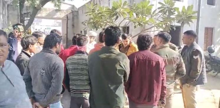 Peon of Sarvodaya Inter College dies under suspicious circumstances