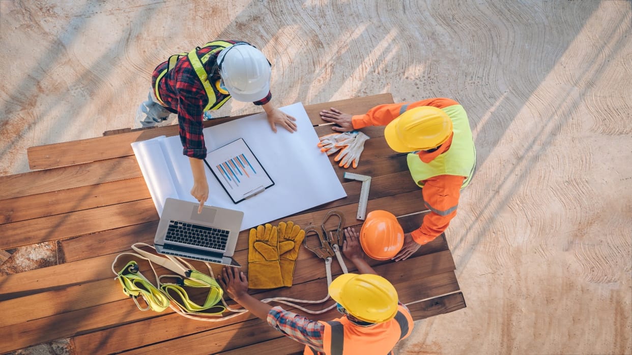 How to save money during house construction