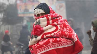 Exposure to the cold can cause hypothermia in people