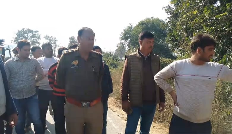 Bike and cash looted at gunpoint bike riding criminals absconded police remained entangled in border dispute