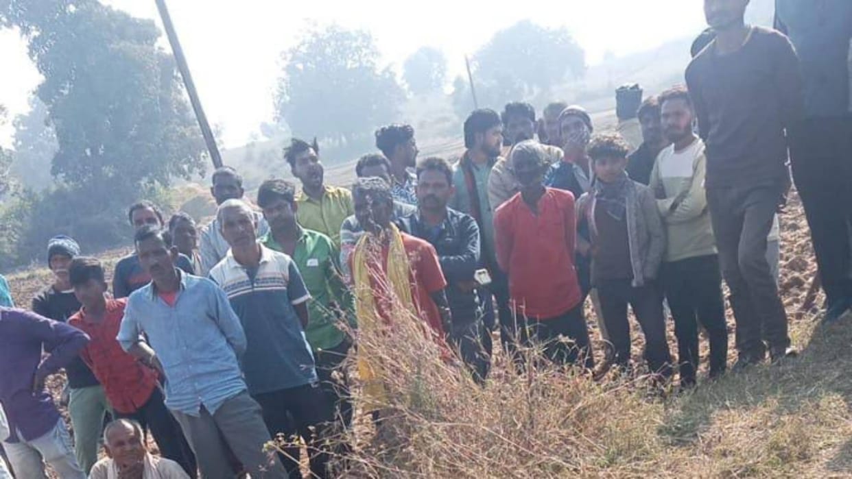 Shahdol body of Bengali doctor was found in field half a kilometer away from his house police investigating