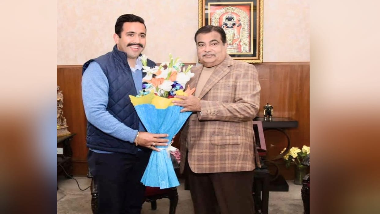 Vikramaditya Singh met Union Minister Nitin Gadkari, sought cooperation for Bhubhu Jot Tunnel and NH