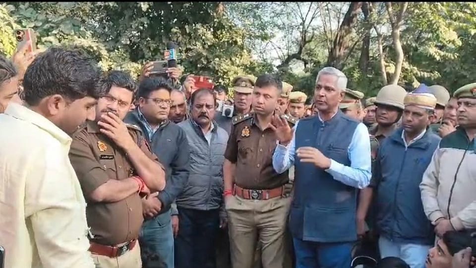 Skeletons of cows found in Mathura Cow devotees blocked Mathura-Vrindavan road Police lathicharged