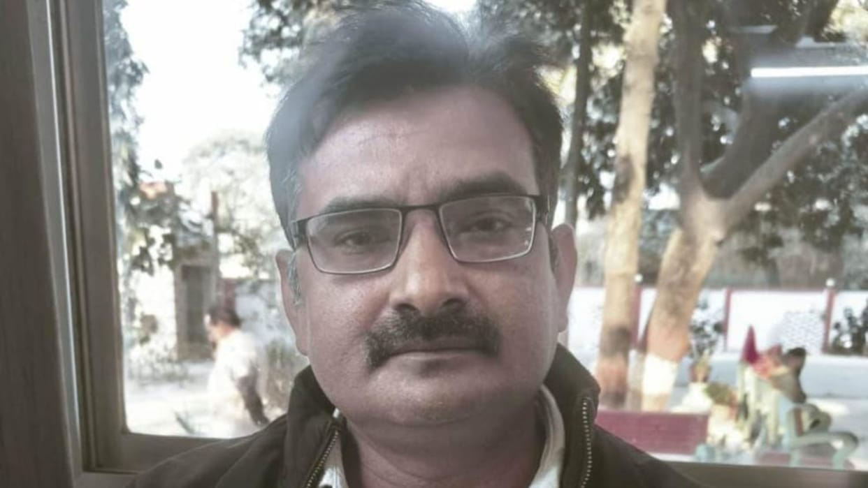 Action by Anti Corruption Team Lekhpal caught red handed taking bribe case registered