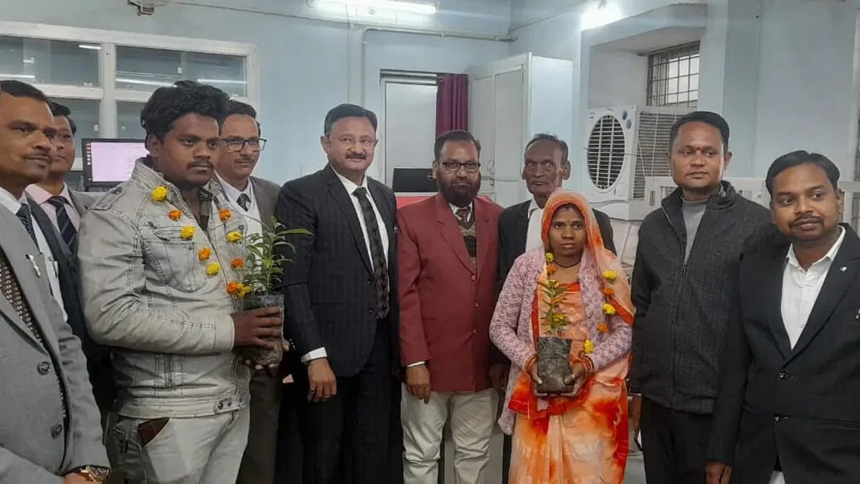 Damoh: Husband and wife were separated due to suspicion of co-wife, reunited in a unique way in Lok Adalat