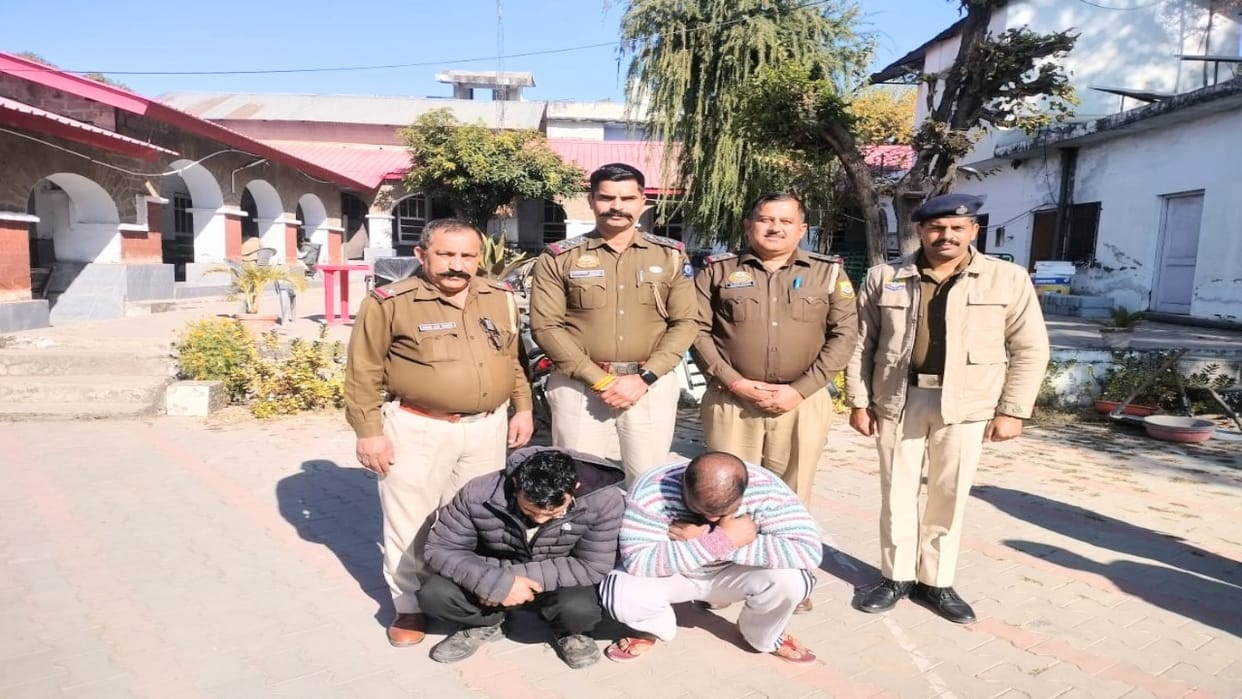 Two accused arrested in drug smuggling case, Police District Nurpur took action