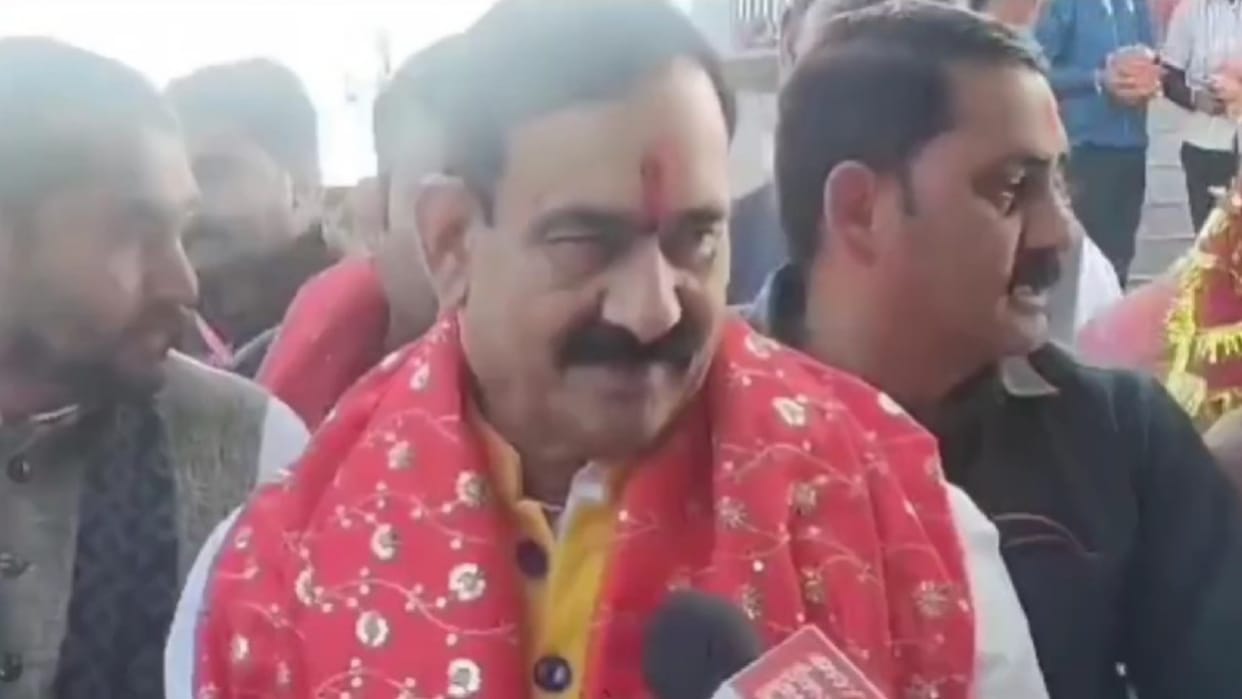 Maihar News: Dr. Narottam Mishra took a dig at opposition in a poetic style, Jeetu Patwari, Umang Singhar