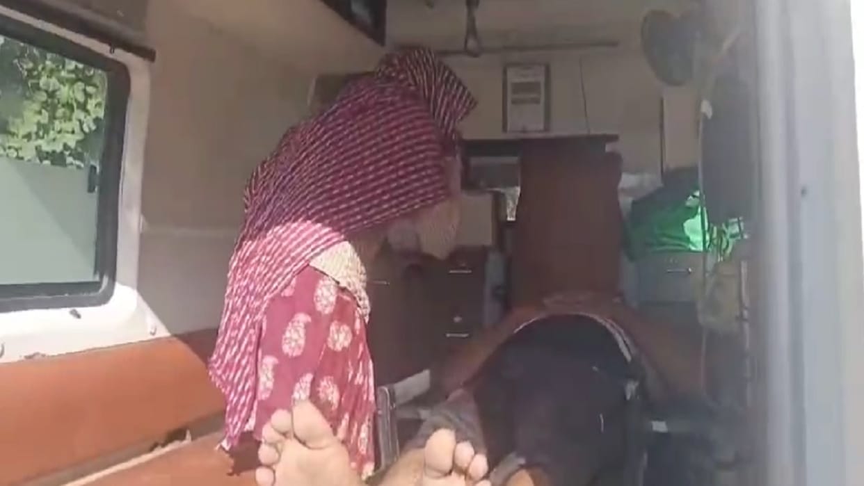 family was attacked with sticks in Khedi Khummar of Jhajjar, four people were seriously injured