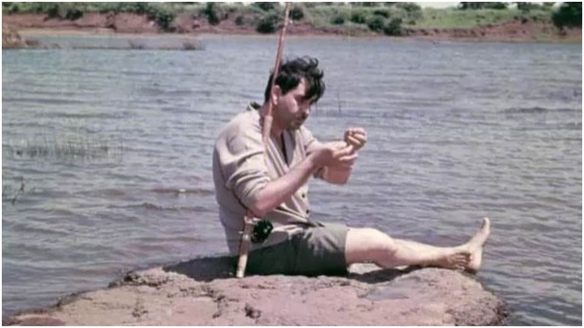 Raj kapoors 100th birthday dharmendra rekha anil kapoor and other celebs pay tribute to showman