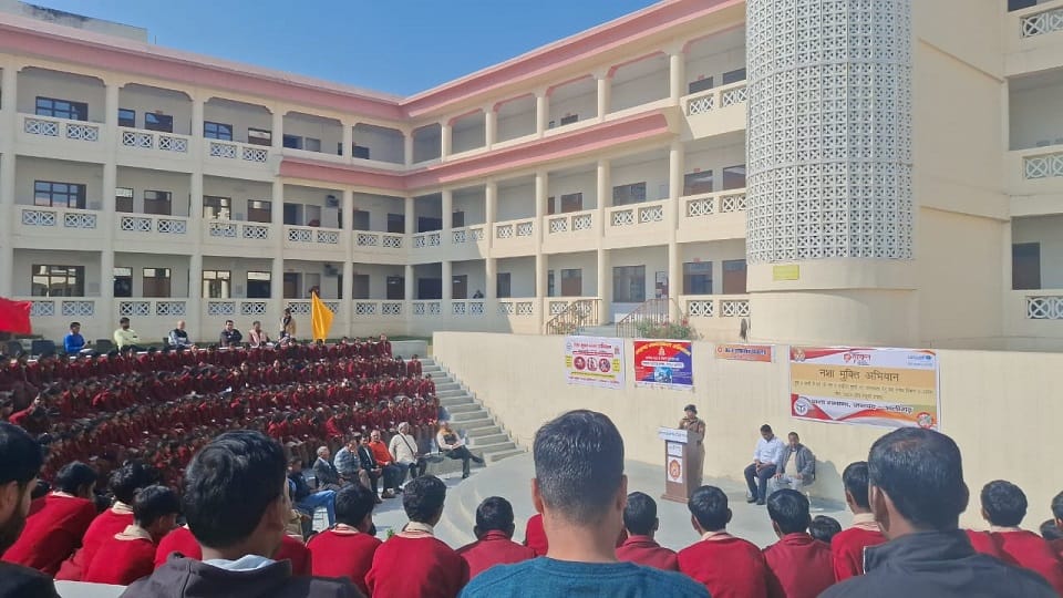 Workshop on cyber crime-Mission Shakti and de-addiction held in Atal Residential School