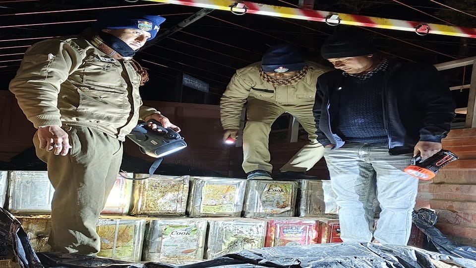 Smuggler absconds after hitting forest department vehicle in almora