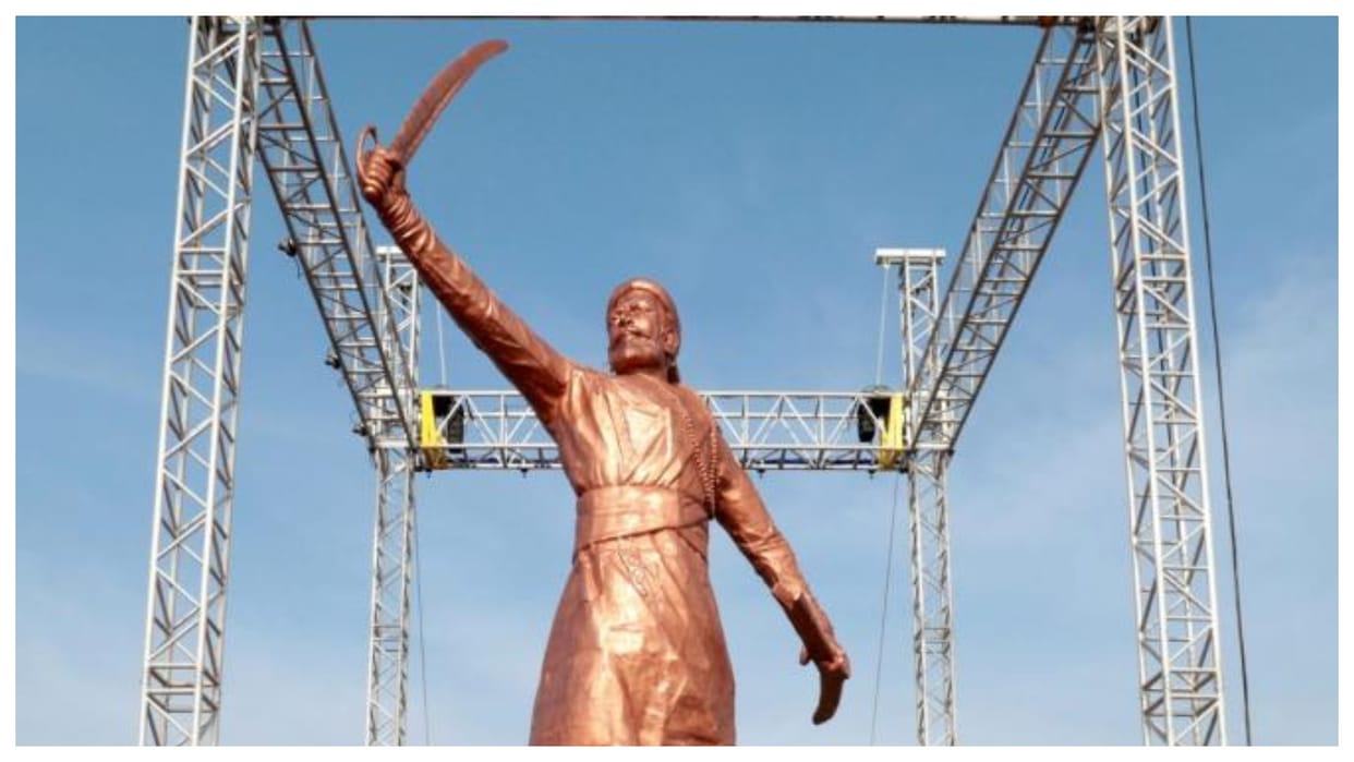 maharashtra government give contract to ram sutar firm for new shivaji statue in rajkot fort