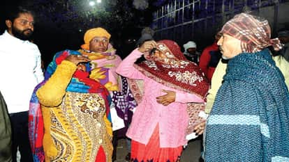 सड़क हादसे में तीन युवकों की माैत