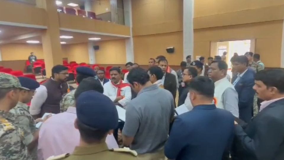Deputy CM Vijay Sharma took stock of preparations Before Amit Shah's visit to Bastar
