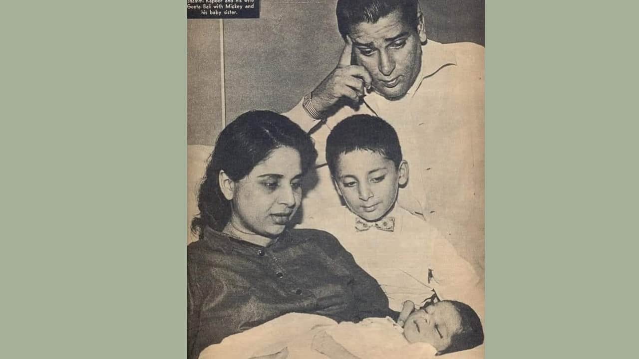 Shammi Kapoor son Aditya Raj Kapoor interesting facts who is alone graduate in Kapoor family