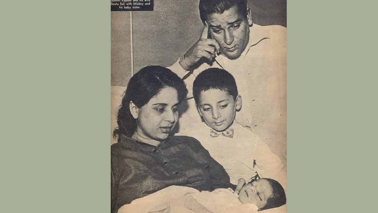 Shammi Kapoor son Aditya Raj Kapoor interesting facts who is alone graduate in Kapoor family