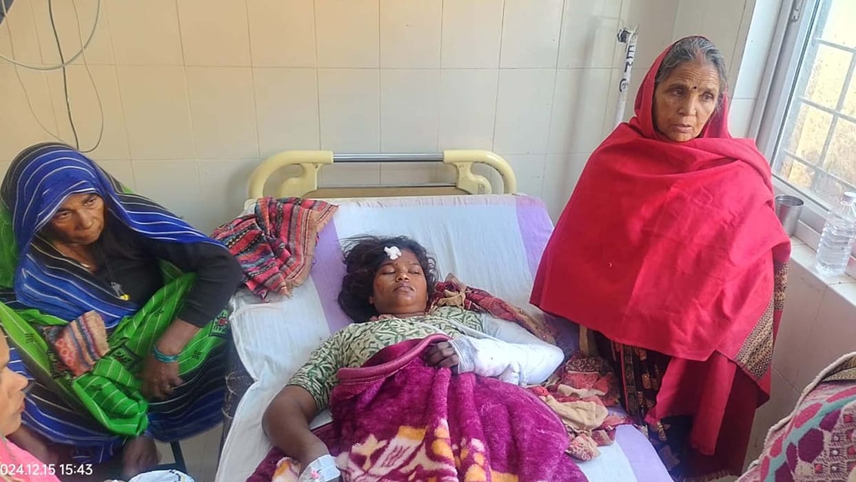 Unnao: condition of the girl who fell into the pit on the side road near the culvert is critical