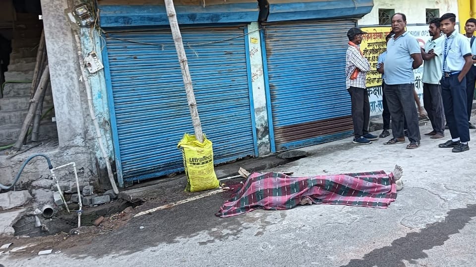 A laborer died after falling from a three-storey building under construction