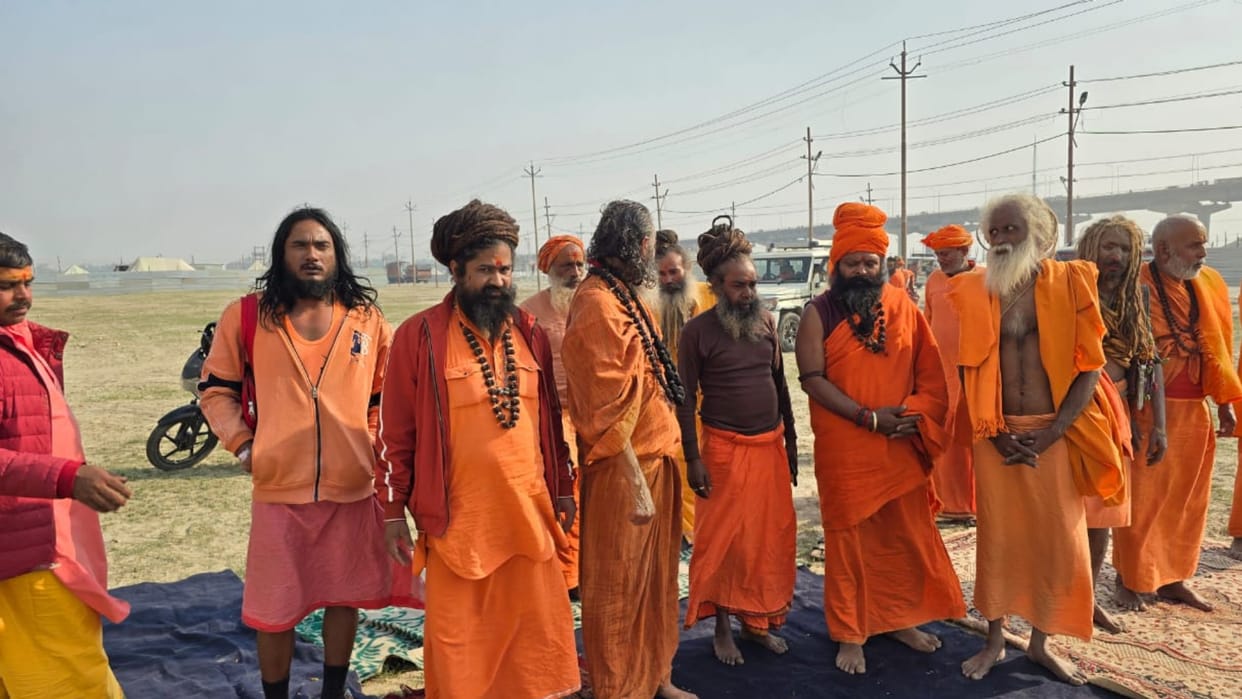 Mahakumbh: Shankaracharya Narendranand Saraswati performed Bhoomi Pujan for the camp, sadhus and sannyasis gat
