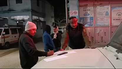 Bihar News: पुराने गंडक पुल से महिला ने लगाई छलांग, हुई मौत…शव को बाहर निकालकर जांच में जुटी पुलिस A woman committed suicide by jumping from the old Gandak bridge