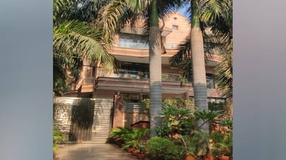 Vigilance raids at locations of suspended OSD of Noida Development Authority Ravindra Singh Yadav