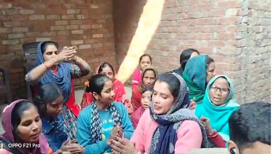 Temple Video: After decades, chants reverberated in a closed temple in a Muslim-dominated area