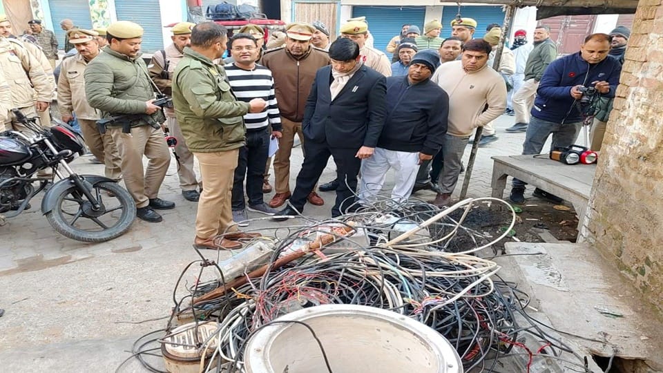 Sambhal: Rs 1.30 crore will recovered from electricity thieves, names four mosque and madrasa operators