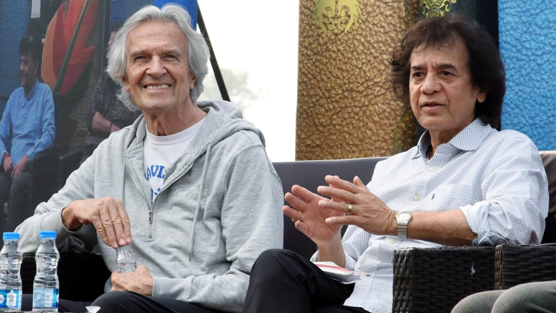 Zakir Hussain: Mastered music from Washington University, Check the educational qualification of Zakir Hussain