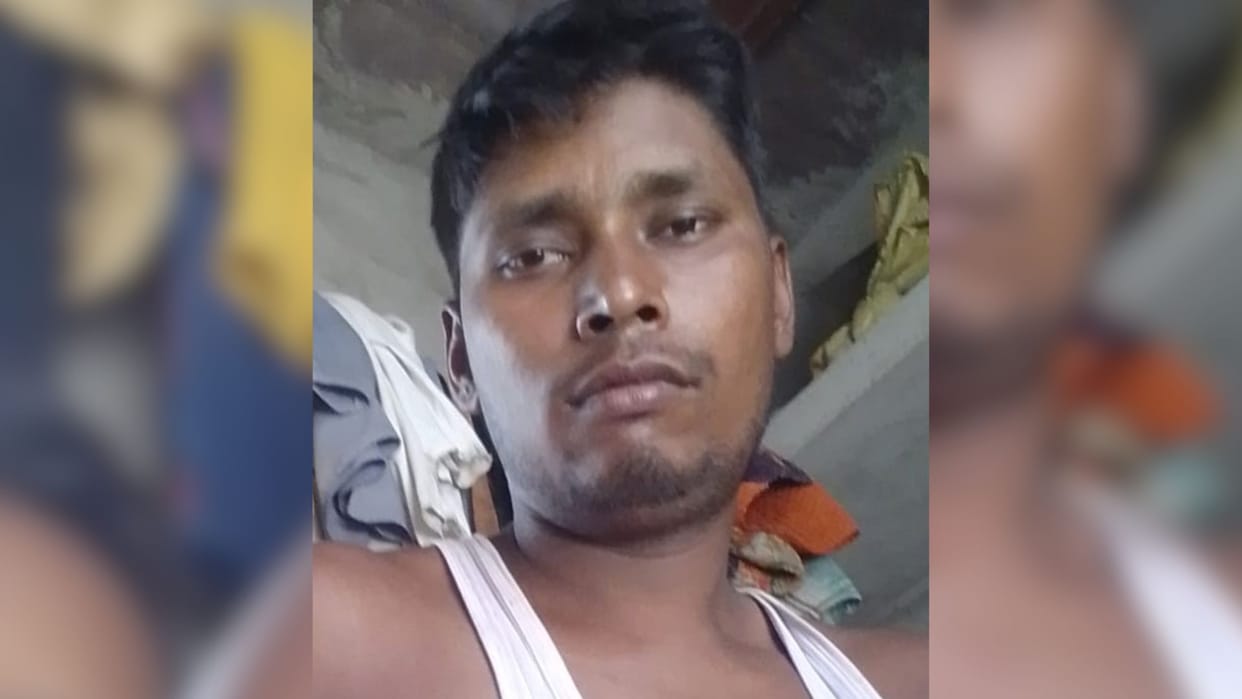 Bhadohi foot slipped varanasi junction sharp iron stomach man drenched blood died