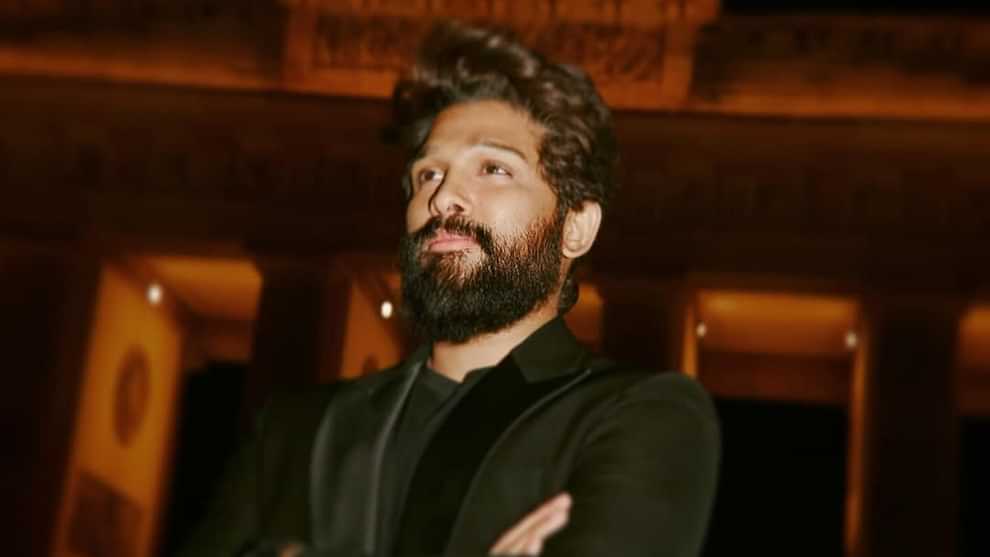 Allu Arjun residence vandalized in Hyderabad for or film pushpa 2 the rule stampede 8 people detained