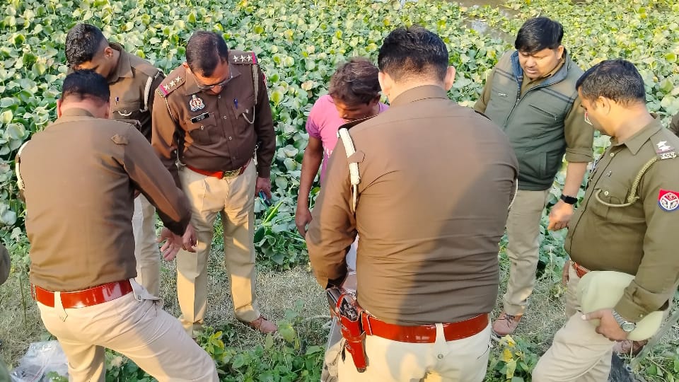bareilly lekhpal murder killer friend in debt lekhpal to collect ransom He unable to bear expenses of 2 wives