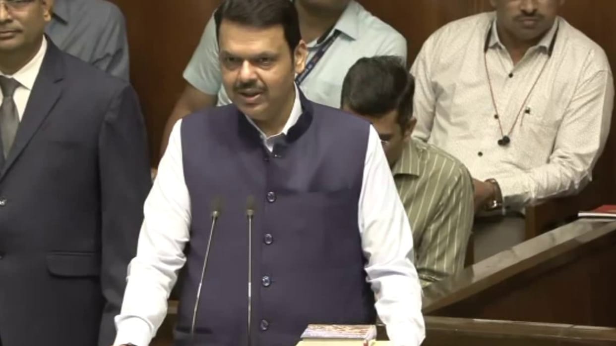 Maharashtra Assembly chief minister Devendra Fadnavis agreed to discuss on parbhani violence issue hindi news