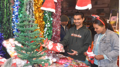 With the beginning of Kharmas, Lagan has ended in Gorakhpur, Sahalag will start again after January 14.