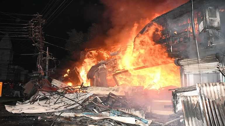 haldwani naya Bazaar fire incident: Fire breaks out in shops in Haldwani Naya Bazaar