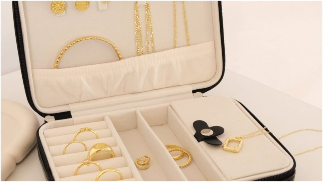 Shopping Tips to buy artificial jewellery online and offline
