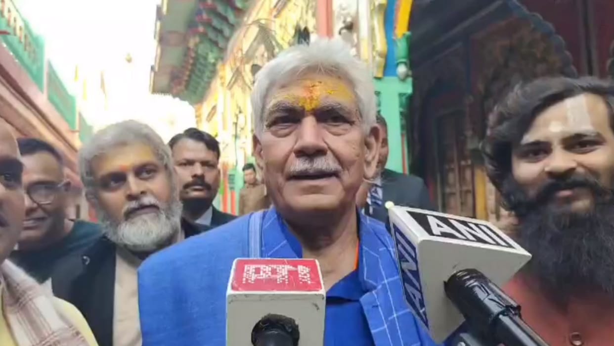 Lieutenant Governor Manoj Sinha offered prayer to Ramlala in Ayodhya.