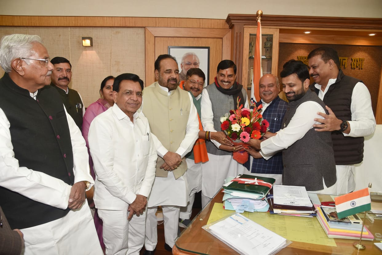 Winter session of MP Assembly: Uproar over fertilizer crisis, opposition walkout, proceedings lasted only one