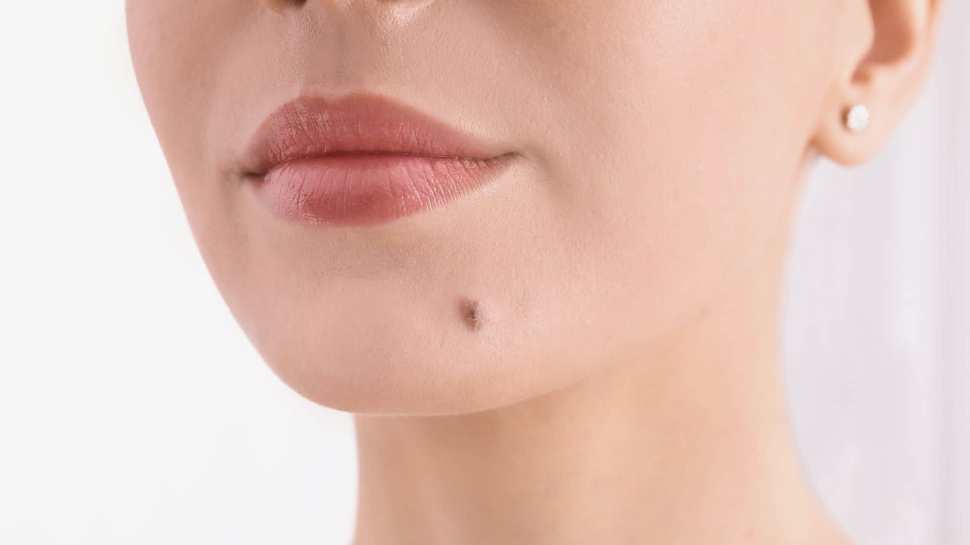 Meaning of moles on different parts of your face know chehre pat til ka matlab