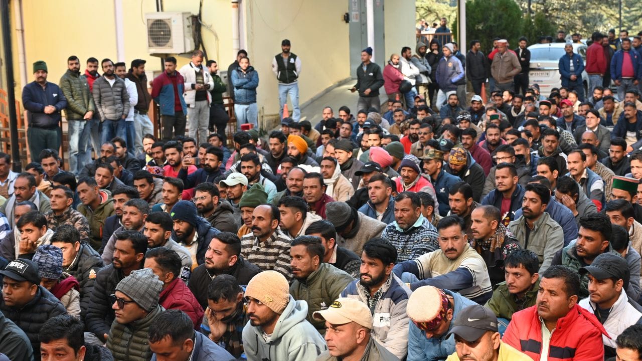 Himachal News Electricity Board Engineers Employees Protest Outsource Driver Job Removal Shimla