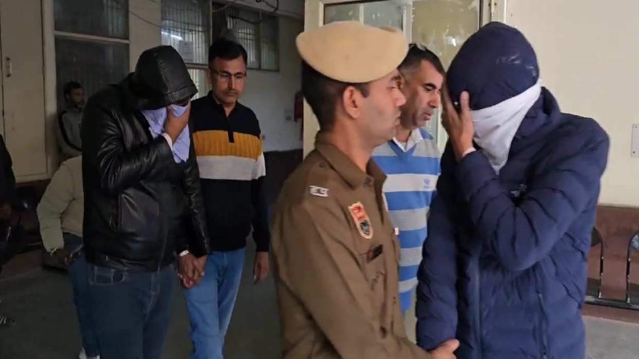 Drunk youths tore policeman s uniform at Karan Aujla s concert