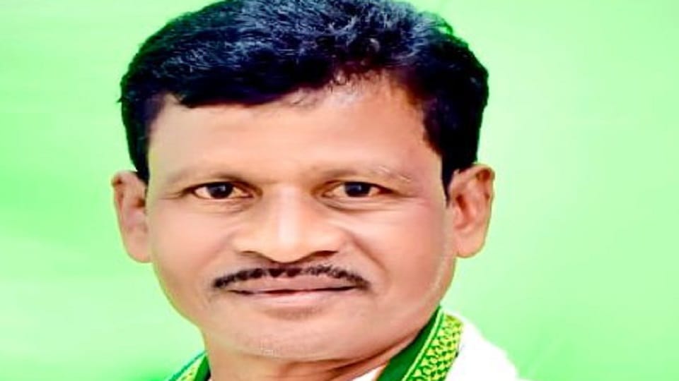 Block Congress president alleges says- Bhopalpatnam BEO committed corruption worth lakhs in School Jatan Yojan