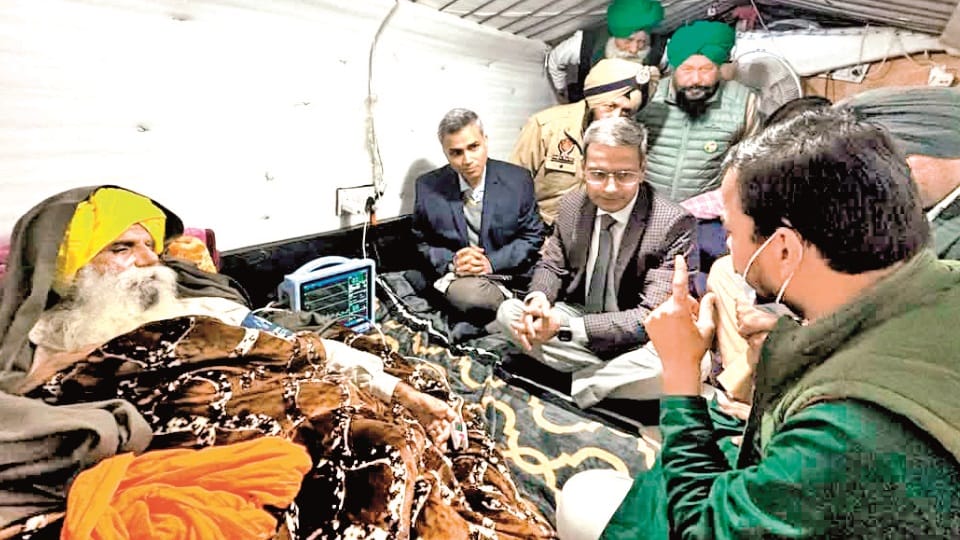 खनाैरी बाॅर्डर पर जगजीत डल्लेवाल।