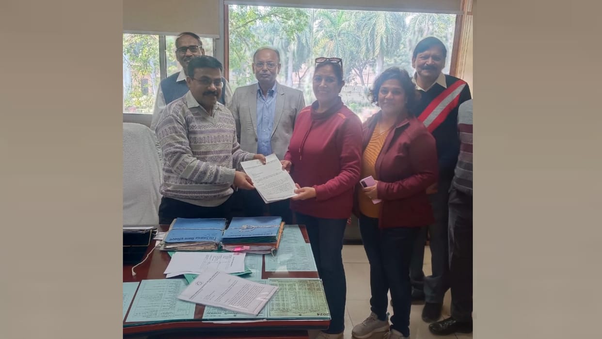 RWA chief complains about issues to LDA secretary.