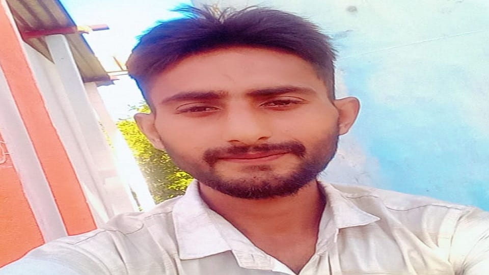 Atrauli youth died in Maharashtra