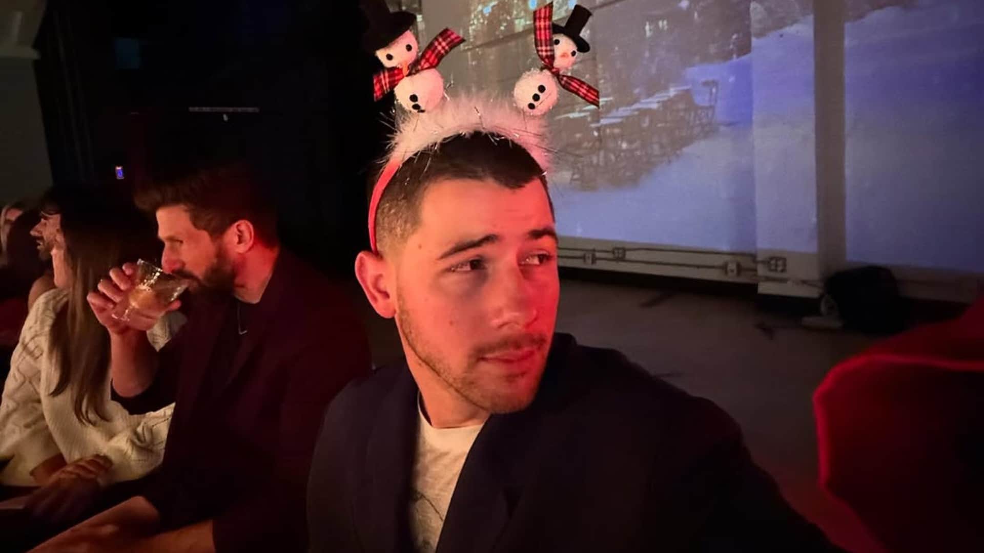 Priyanka Chopra gets romantic with Nick Jonas shows glimpse of daughter Malti before Christmas 2024