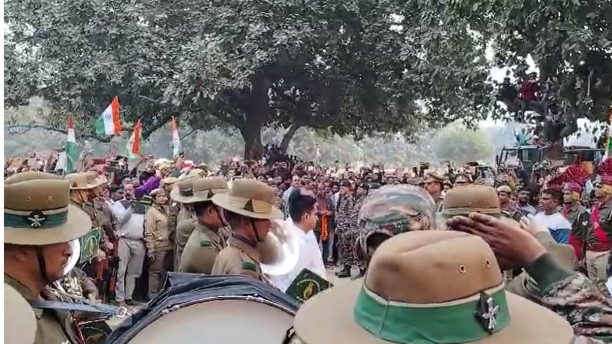 Martyr Chandraprakash was given a tearful farewell there was an incident of gunpowder explosion in a bunker