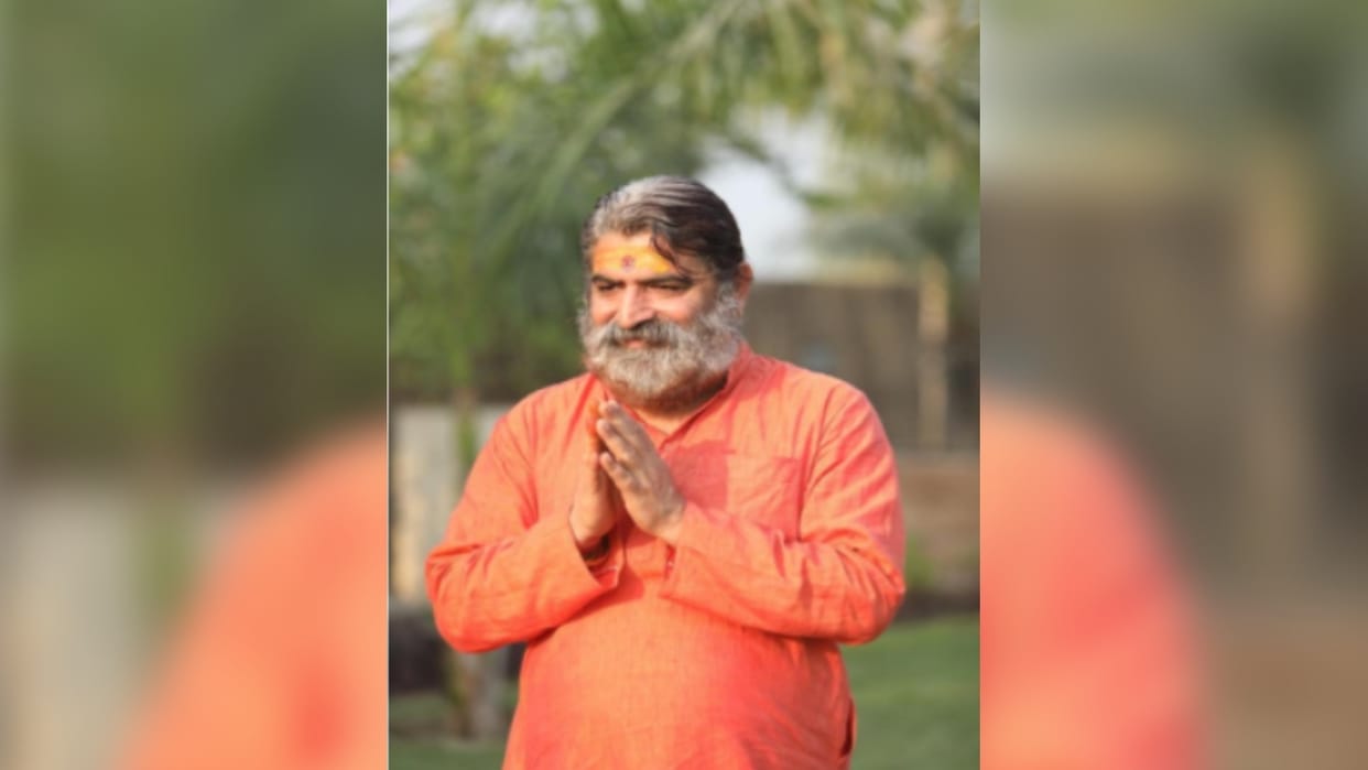Swami Sahajanand Saraswati's 52 feet high Mahamrityunjaya Yantra will be seen in Maha Kumbh 2025