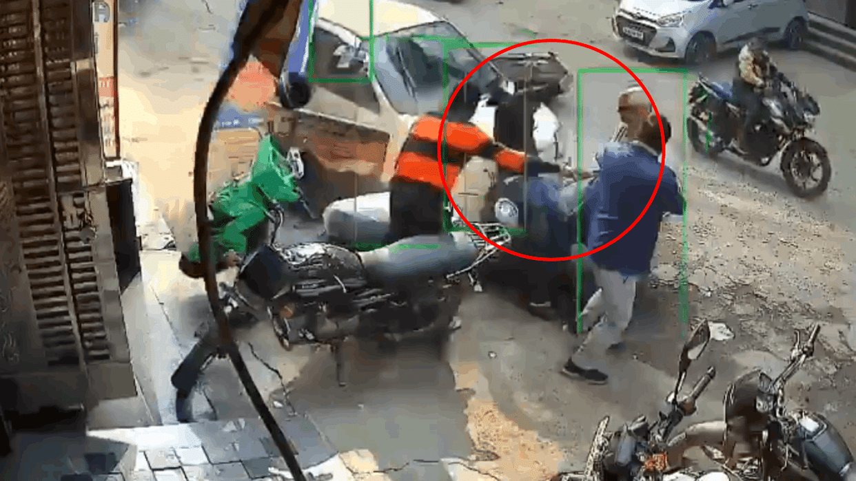 grandfather and grandson were hit by a car in Adarsh Nagar cctv footage